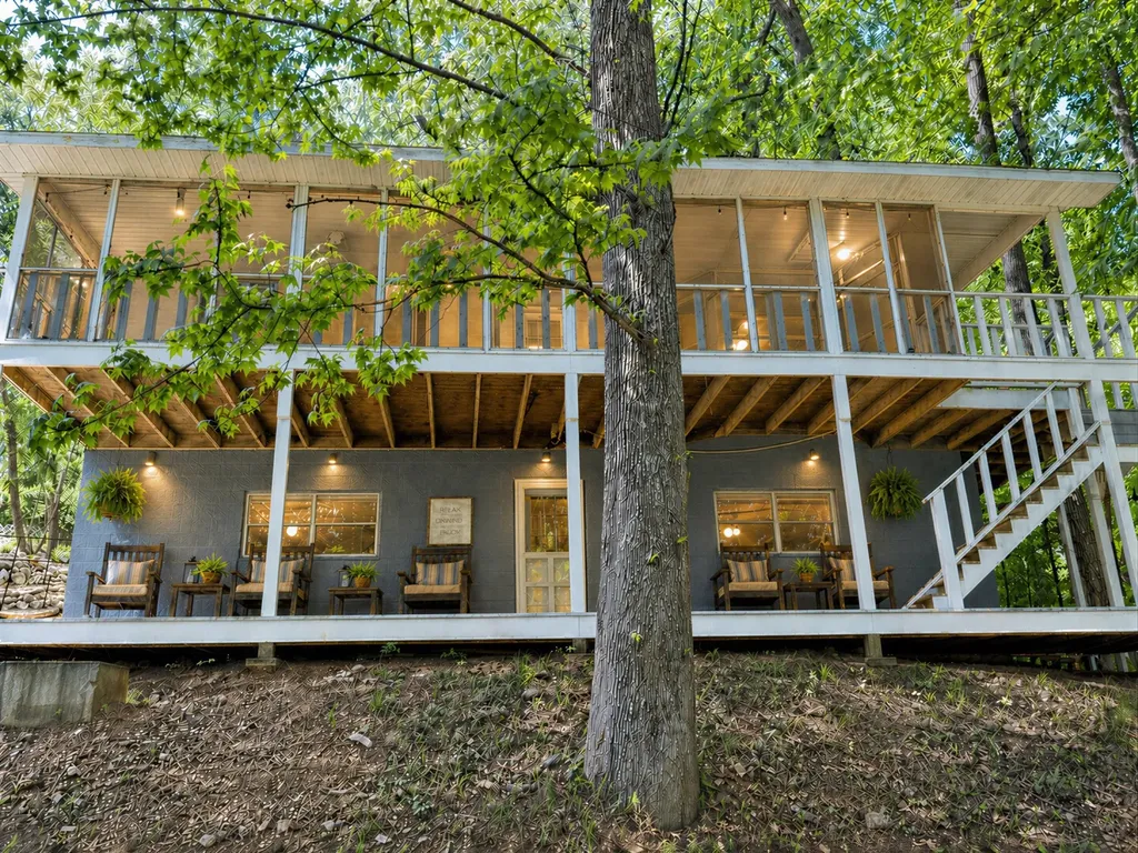 537 Algonquin Road Eddyville KY 42038