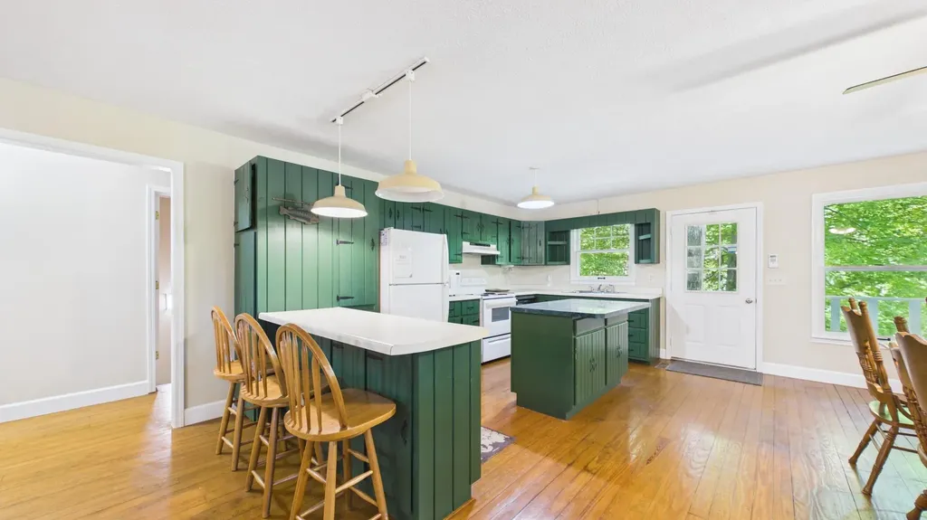 537 Algonquin Road Eddyville KY 42038