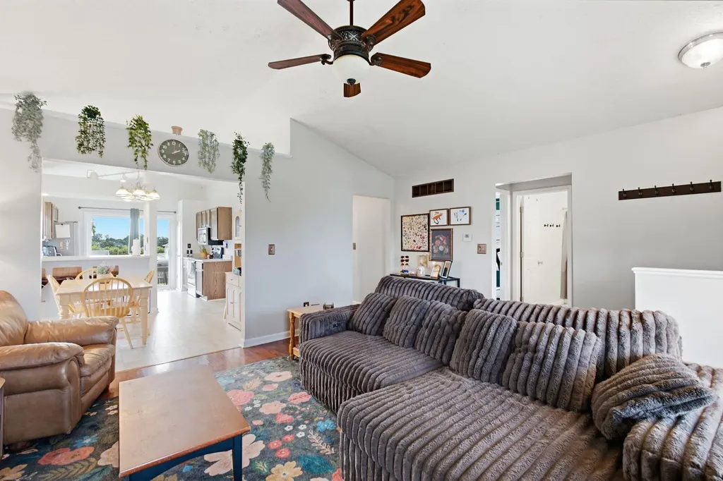 232 Harrods Trace Harrodsburg KY 40330