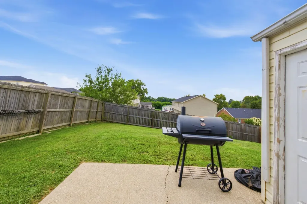 232 Harrods Trace Harrodsburg KY 40330