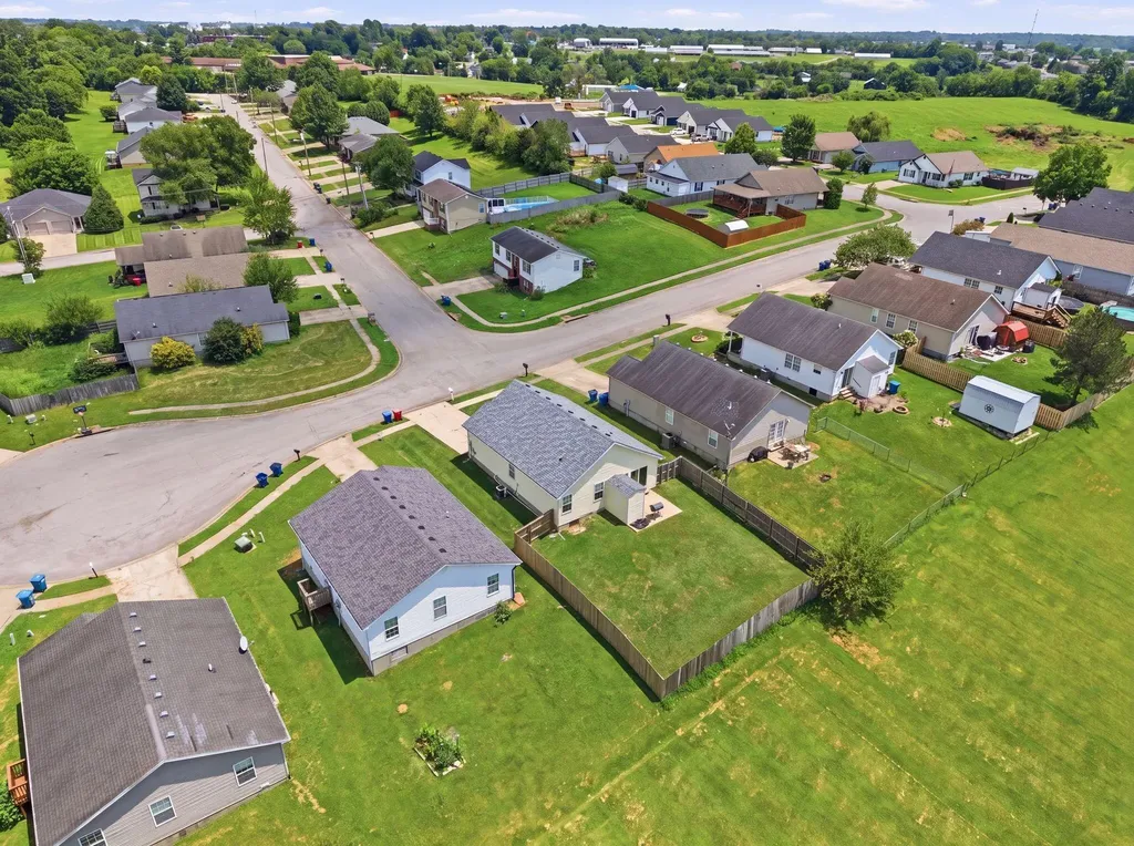 232 Harrods Trace Harrodsburg KY 40330