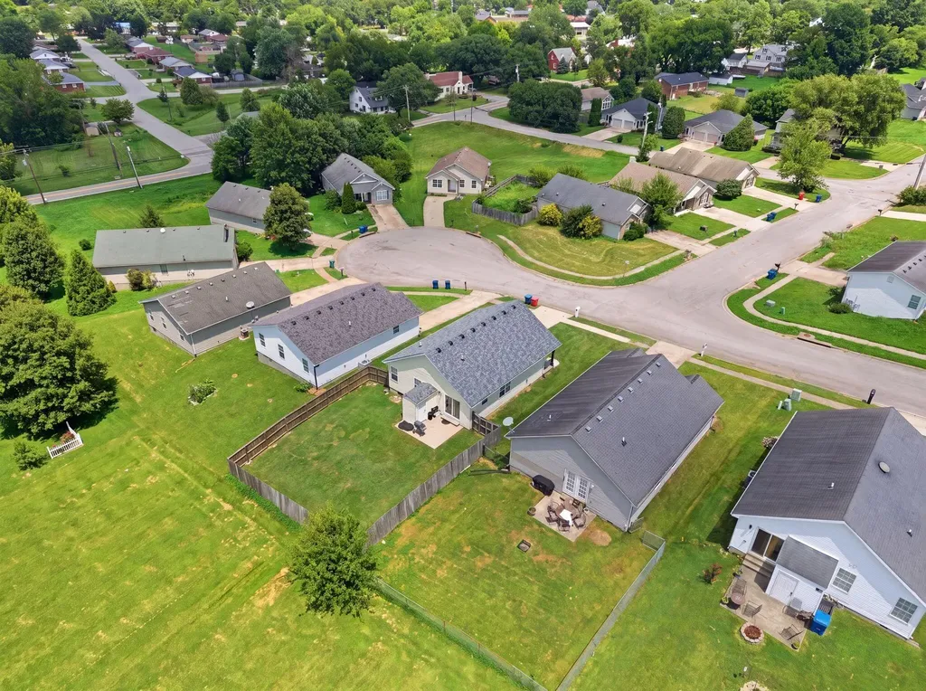232 Harrods Trace Harrodsburg KY 40330
