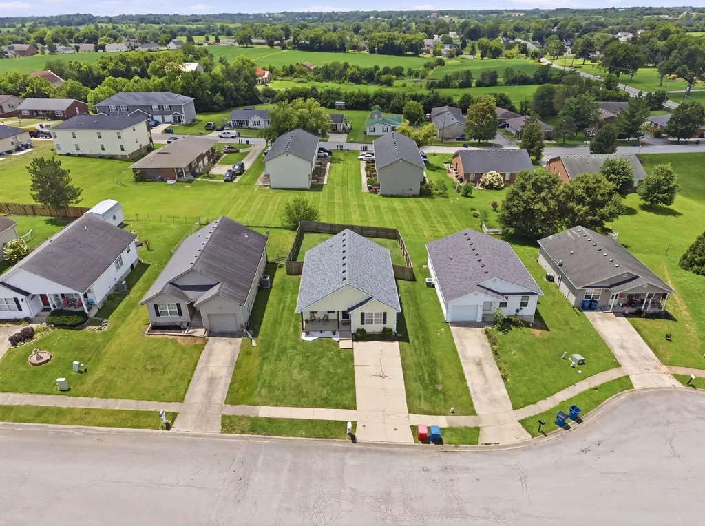 232 Harrods Trace Harrodsburg KY 40330