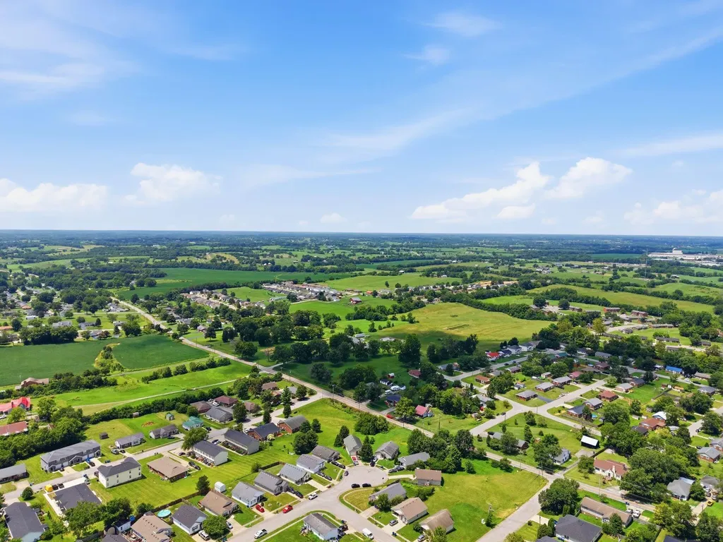 232 Harrods Trace Harrodsburg KY 40330