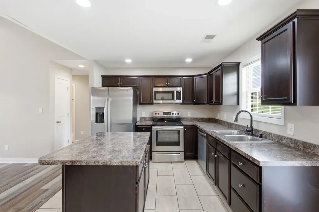 479 Southern Cross Drive Richmond KY 40475