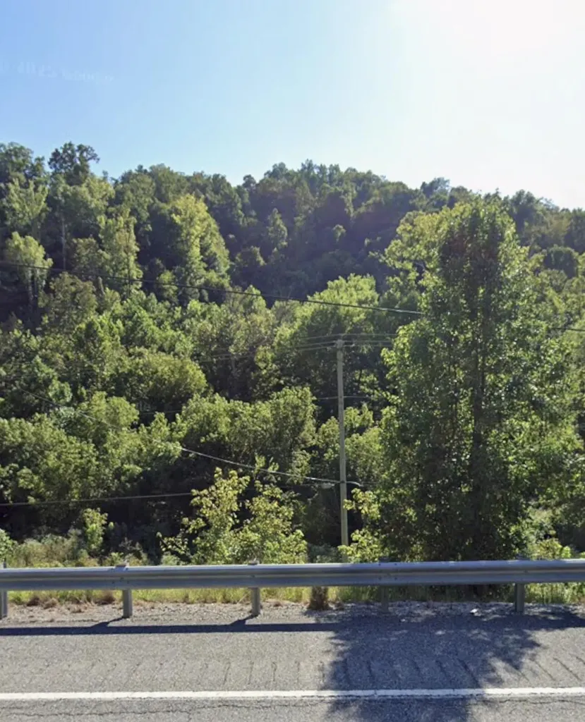 0000 Kentucky 40 Paintsville KY 41240
