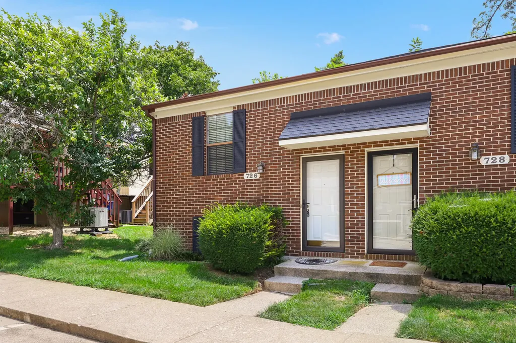 726 Spring Meadows Drive Lexington KY 40504