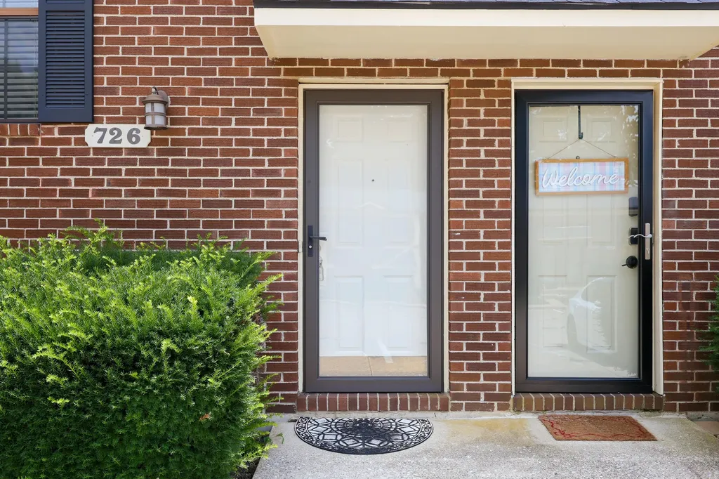 726 Spring Meadows Drive Lexington KY 40504