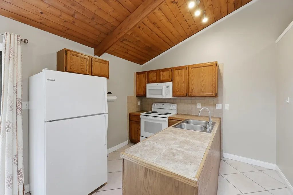 726 Spring Meadows Drive Lexington KY 40504
