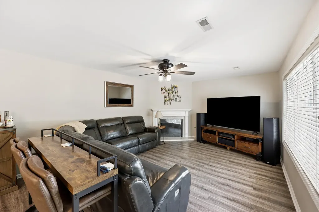 756 Vermillion Peak Pass Lexington KY 40515