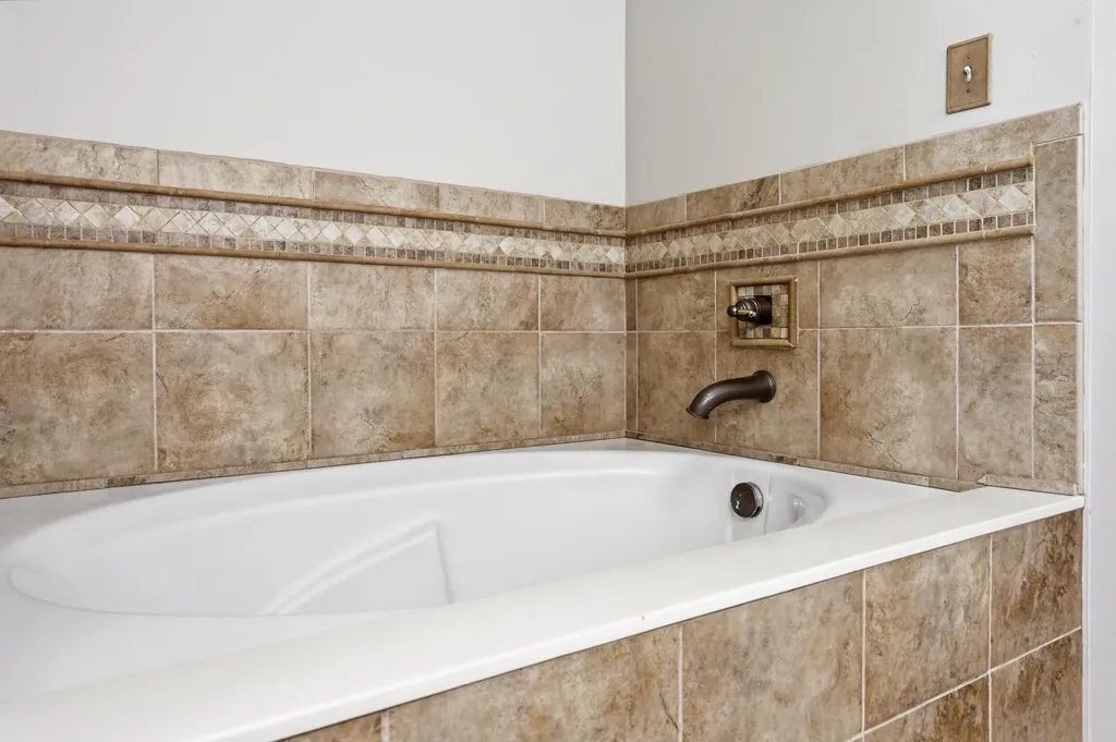 756 Vermillion Peak Pass Lexington KY 40515