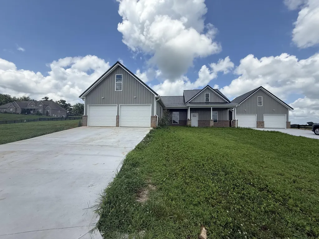 1615 White Road Somerset KY 42503