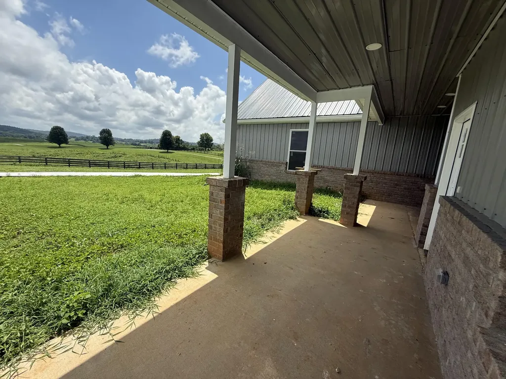 1615 White Road Somerset KY 42503