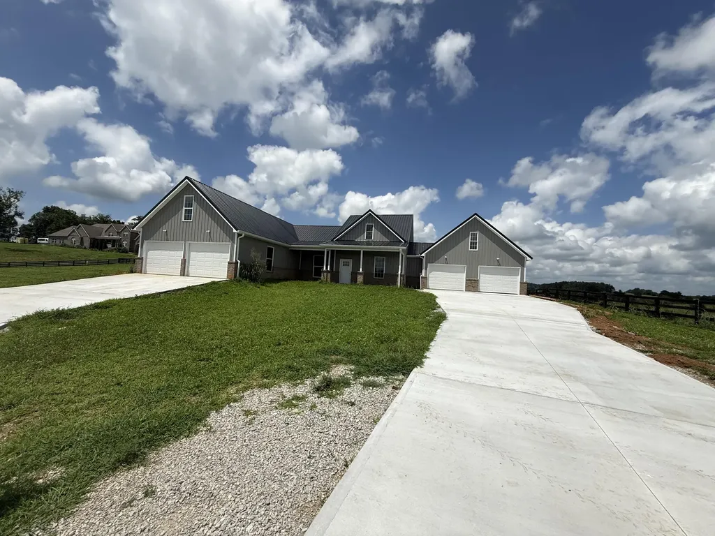 1615 White Road Somerset KY 42503
