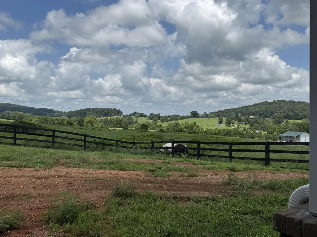 1615 White Road Somerset KY 42503