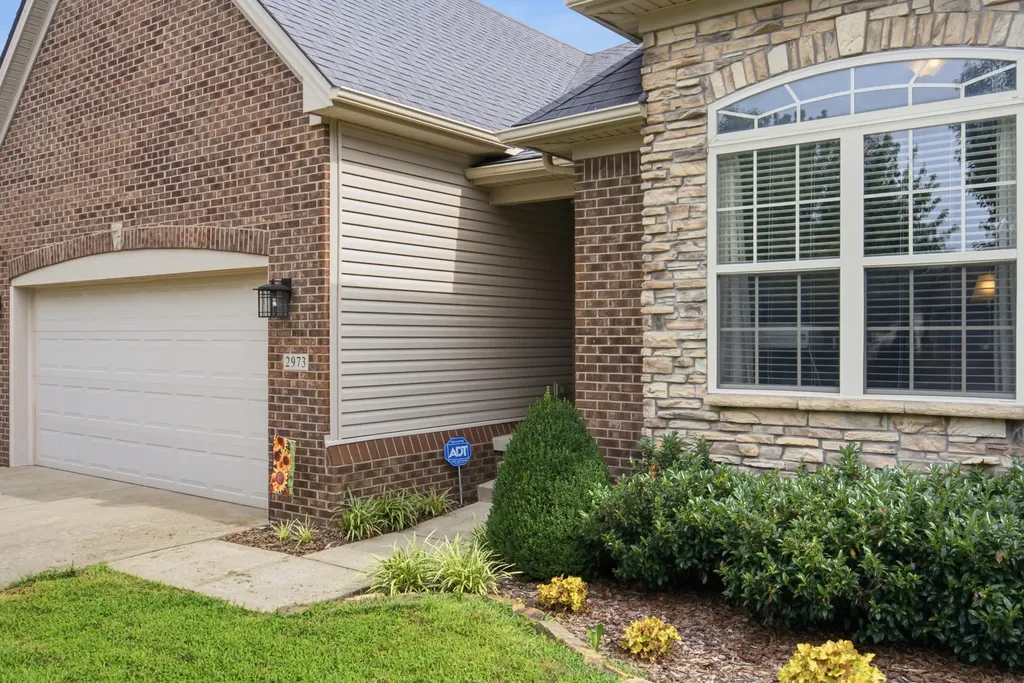 2973 Constantine Avenue Lexington KY 40509