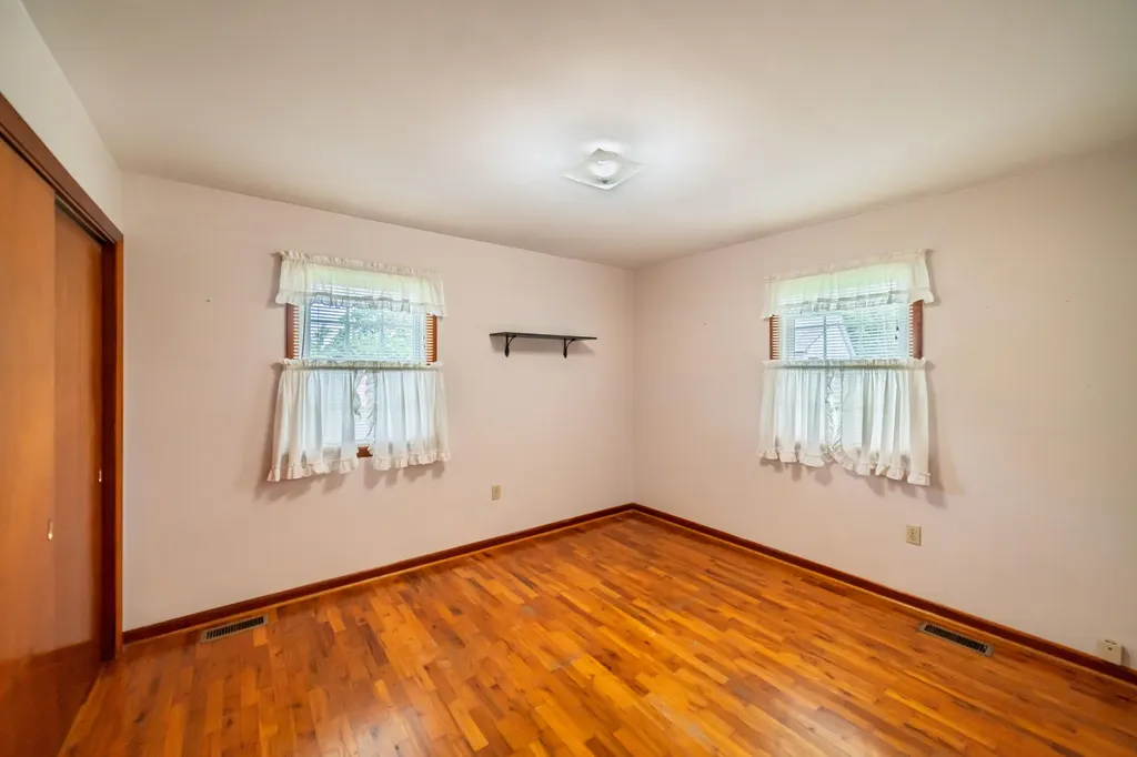 310 Drake Street Marion KY 42064