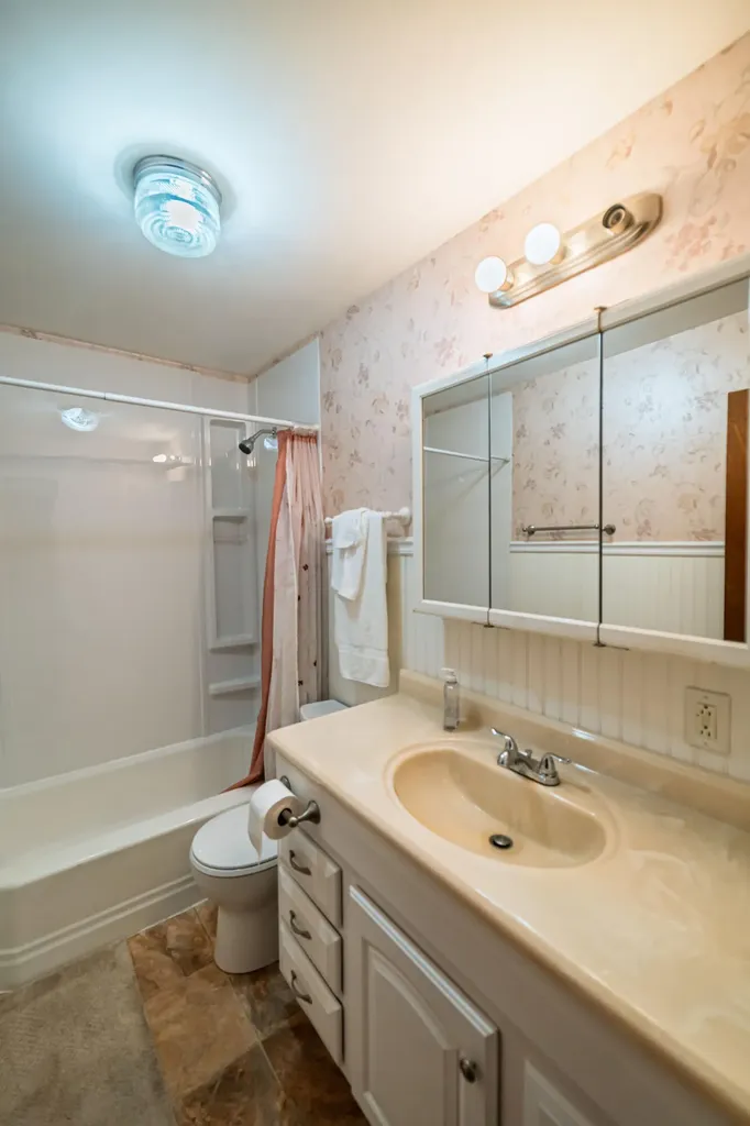 310 Drake Street Marion KY 42064