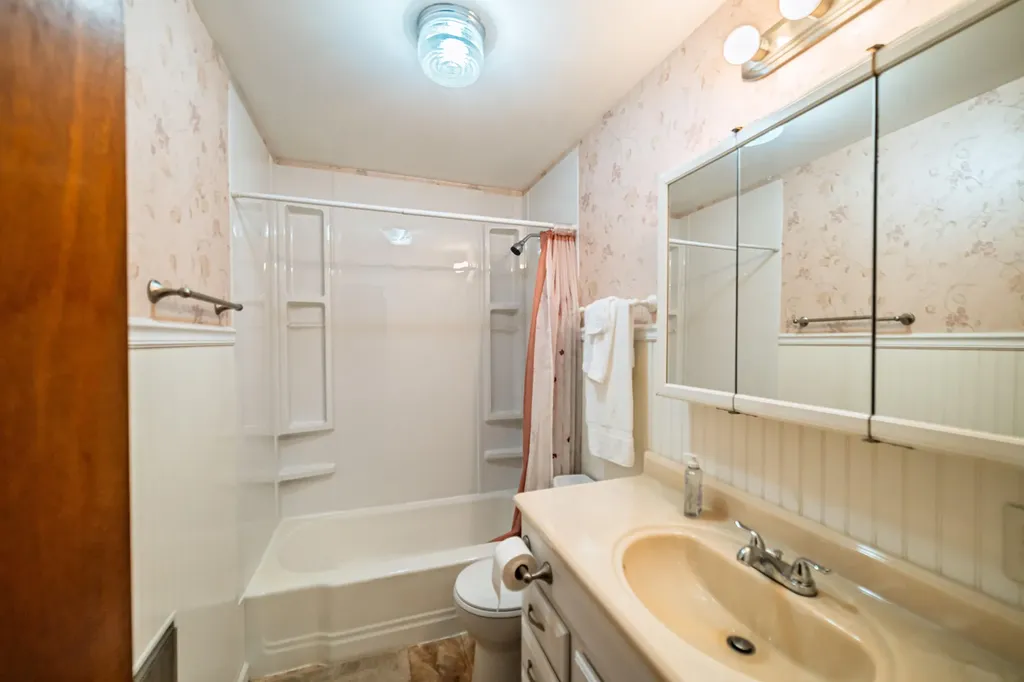 310 Drake Street Marion KY 42064