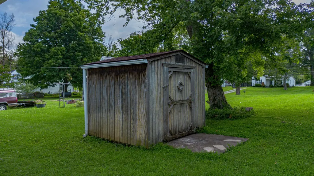 310 Drake Street Marion KY 42064