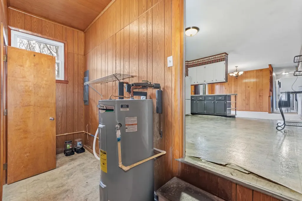 2316 Bush Road Cadiz KY 42211