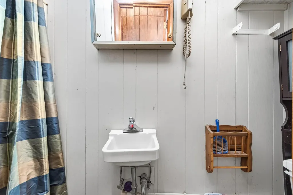 2316 Bush Road Cadiz KY 42211