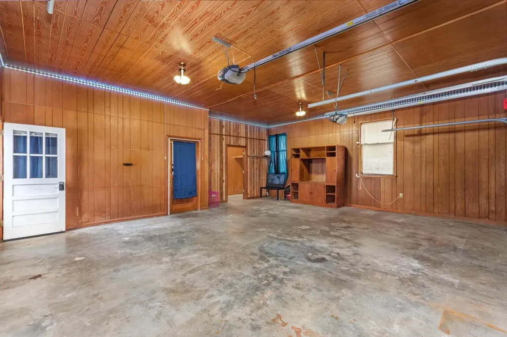 2316 Bush Road Cadiz KY 42211