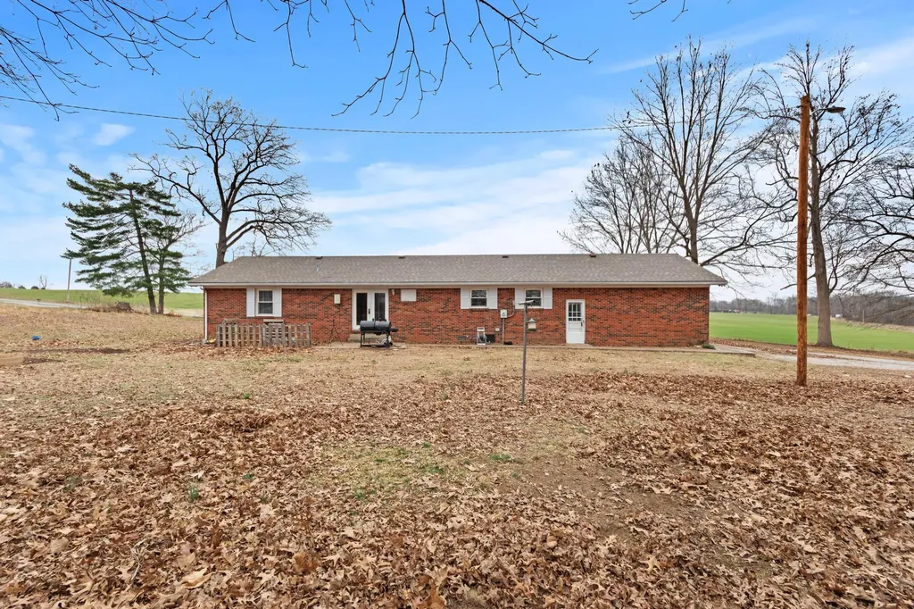 2316 Bush Road Cadiz KY 42211