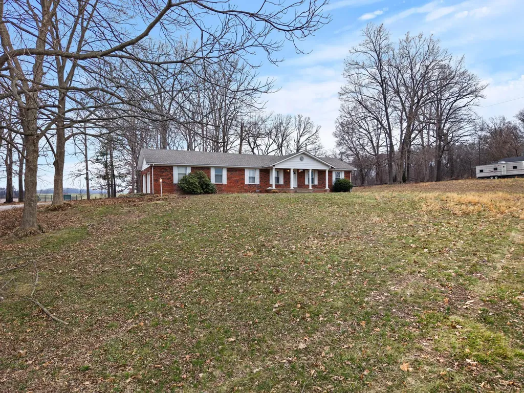 2316 Bush Road Cadiz KY 42211