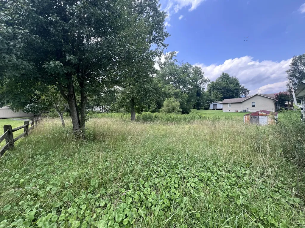 712 Balmoral Road Middlesboro KY 40965