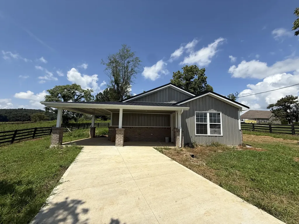1505 White Road Somerset KY 42501