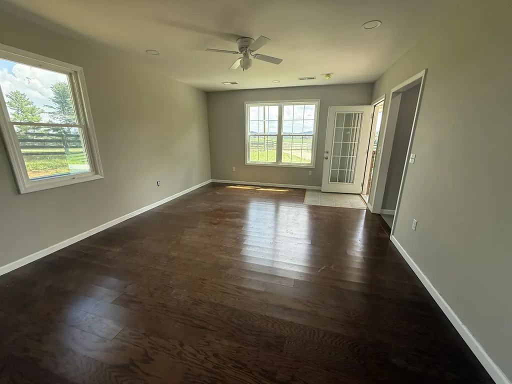 1505 White Road Somerset KY 42501