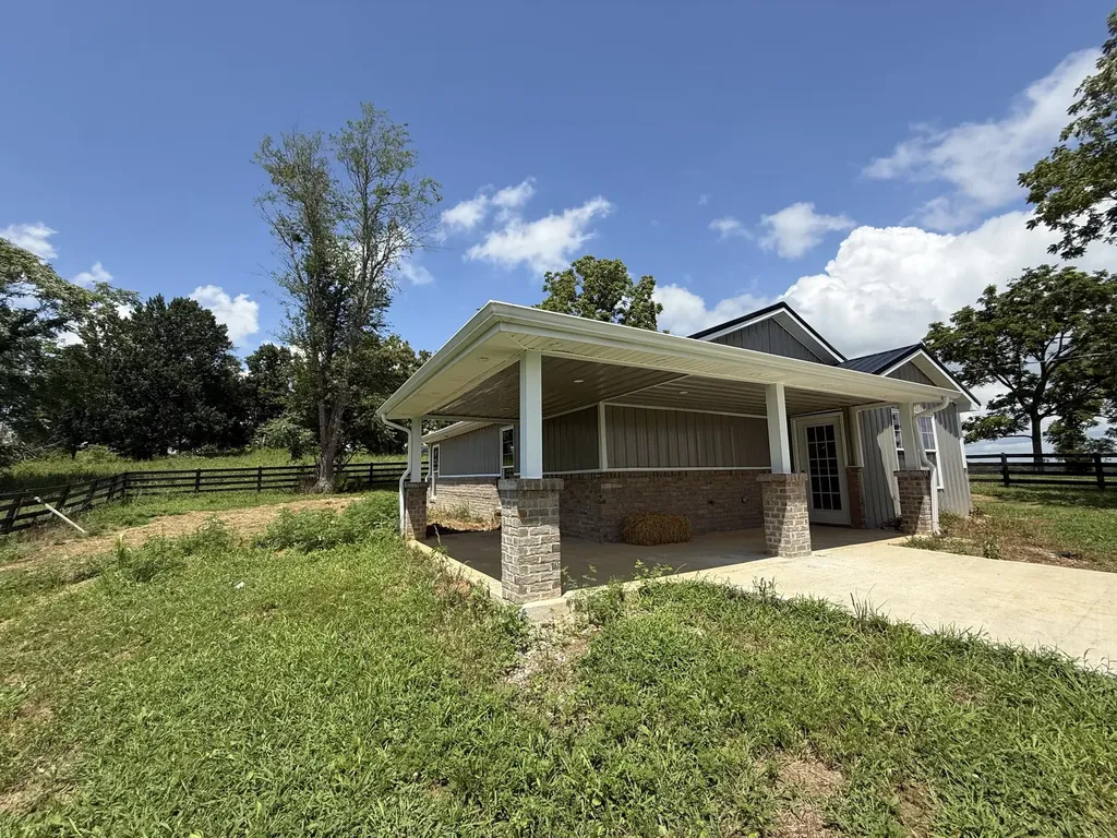 1505 White Road Somerset KY 42501