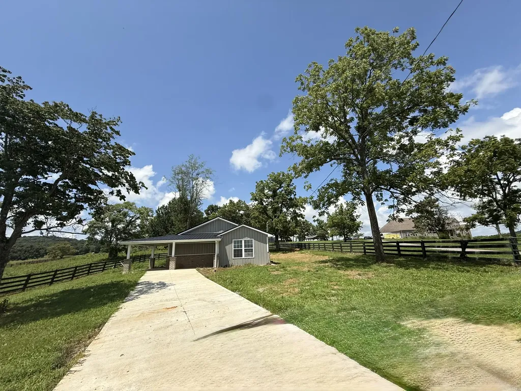 1505 White Road Somerset KY 42501