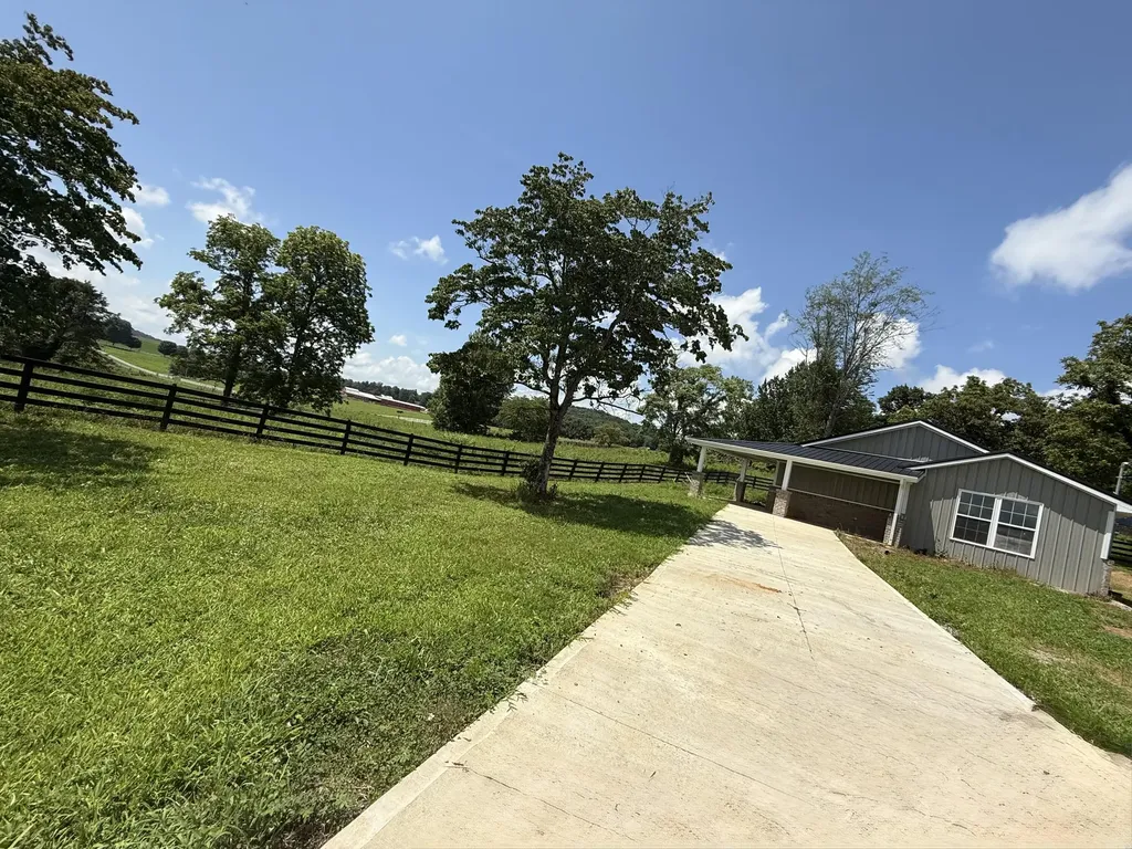 1505 White Road Somerset KY 42501