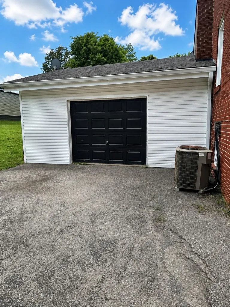 85 Cherry Lane Burnside KY 42519