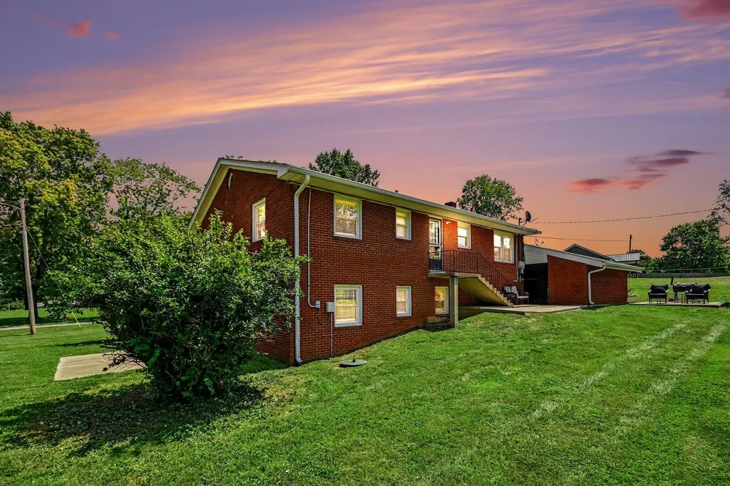 85 Cherry Lane Burnside KY 42519