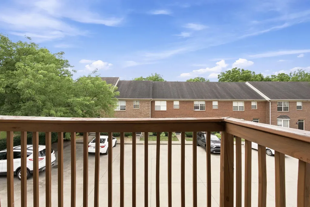 1156 Appian Crossing Way Lexington KY 40517