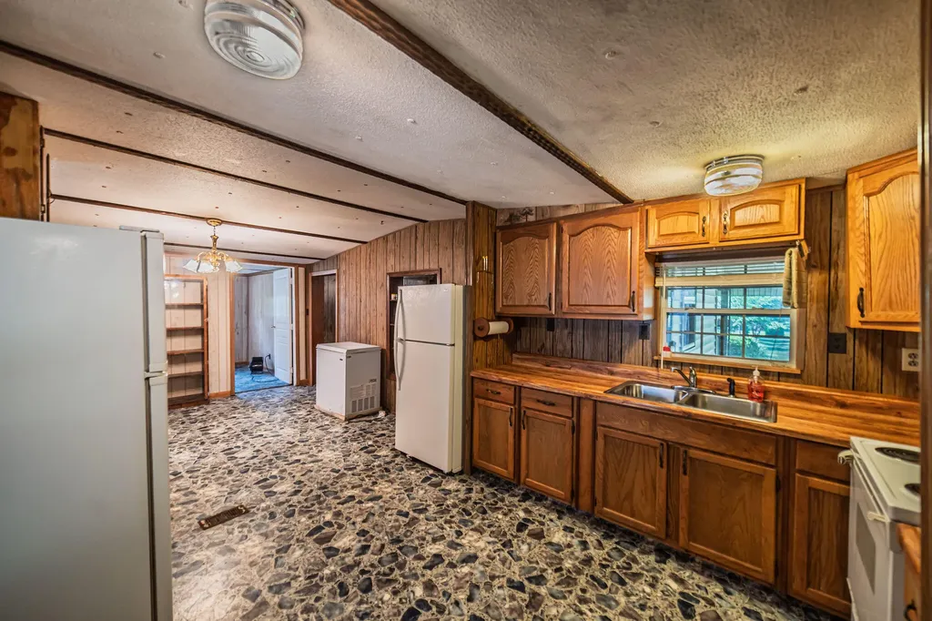 687 Reed Road Benton KY 42025