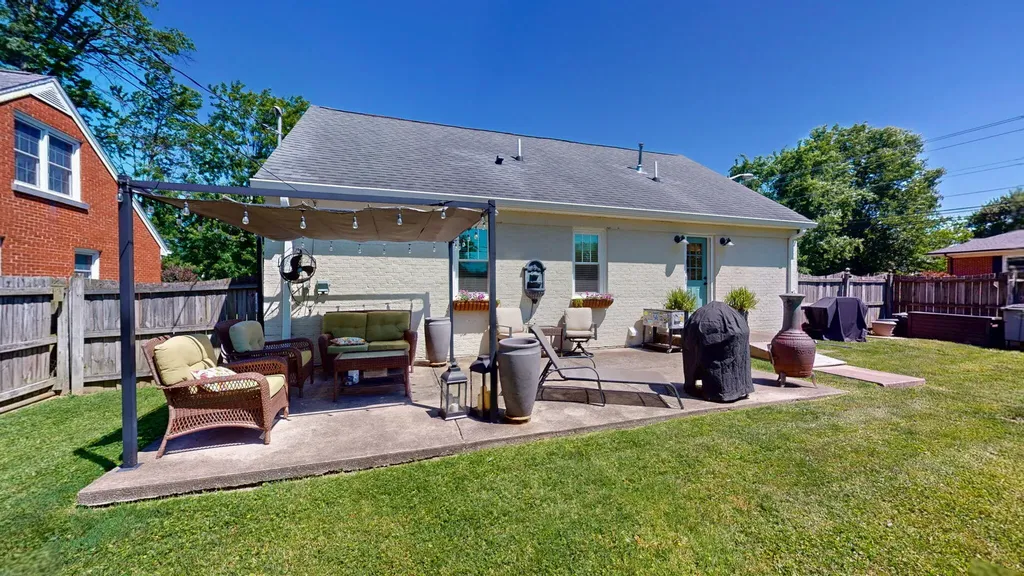 2039 Rainbow Road Lexington KY 40503