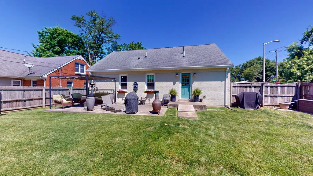 2039 Rainbow Road Lexington KY 40503