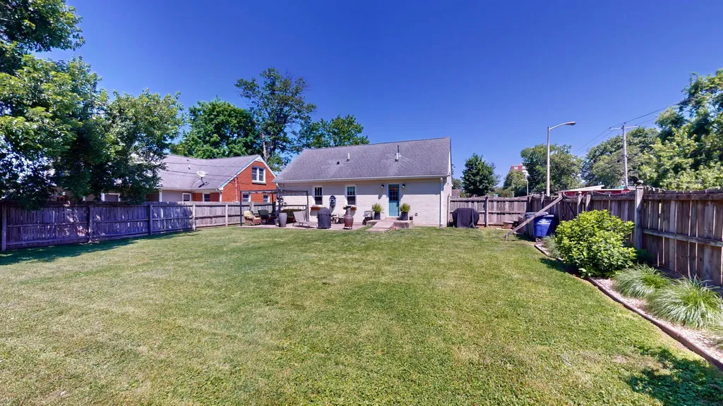 2039 Rainbow Road Lexington KY 40503