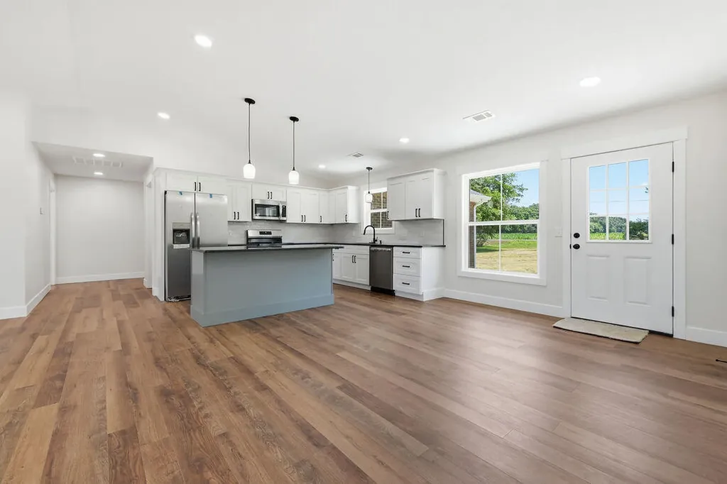 84 Drew Drive Murray KY 42071