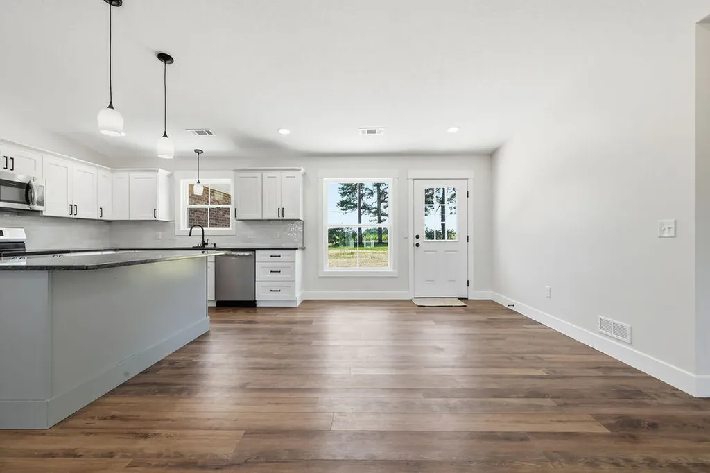 84 Drew Drive Murray KY 42071