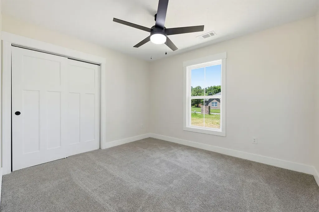 84 Drew Drive Murray KY 42071