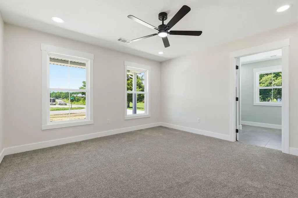 84 Drew Drive Murray KY 42071