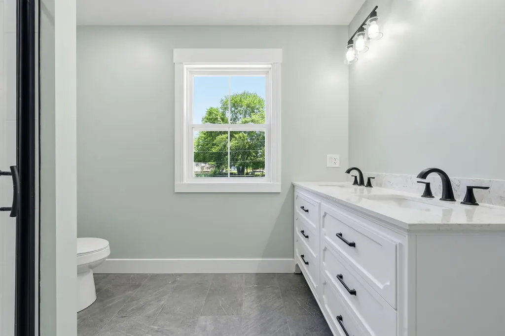 84 Drew Drive Murray KY 42071