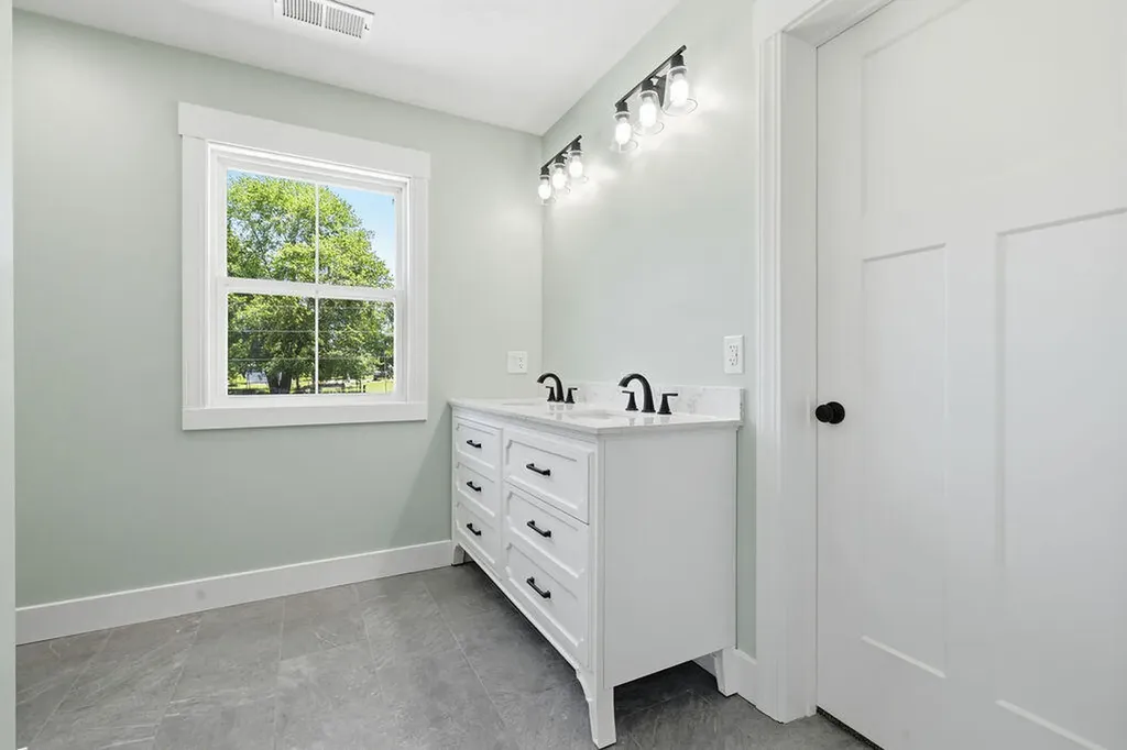 84 Drew Drive Murray KY 42071