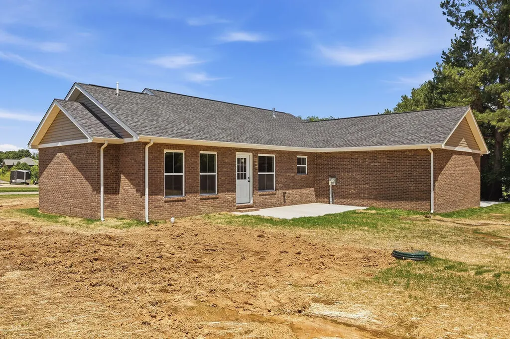 84 Drew Drive Murray KY 42071