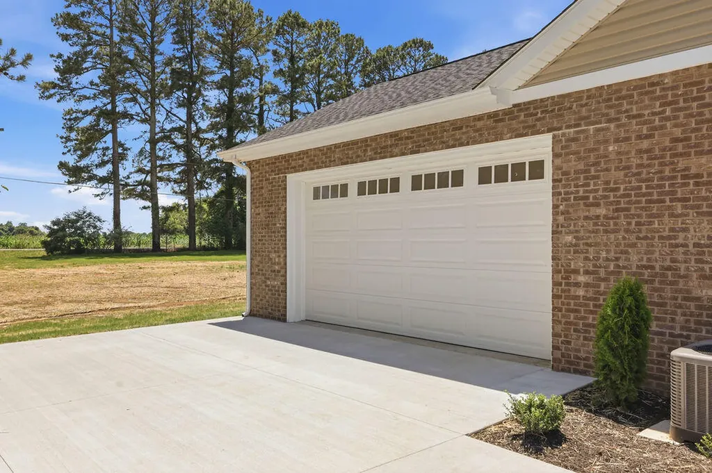 84 Drew Drive Murray KY 42071